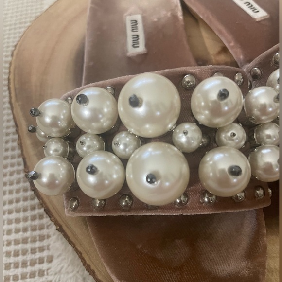 Miu Miu Pink Velvet Faux Pearl & Stud Slides - Picture 3 of 7